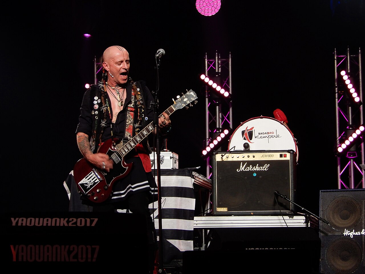 Loran, co-fondateur de Bérurier Noir, en concert au Festival Yaouank 2017